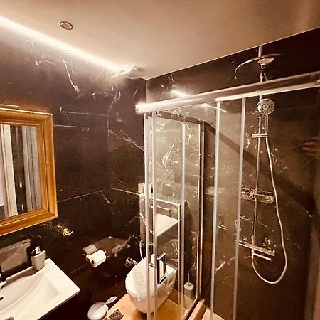 Port Twins Suites No1 Pireus Zewnętrze zdjęcie