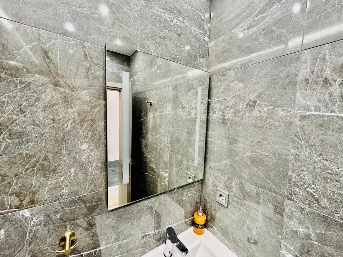 Port Twins Suites No1 Pireus Zewnętrze zdjęcie