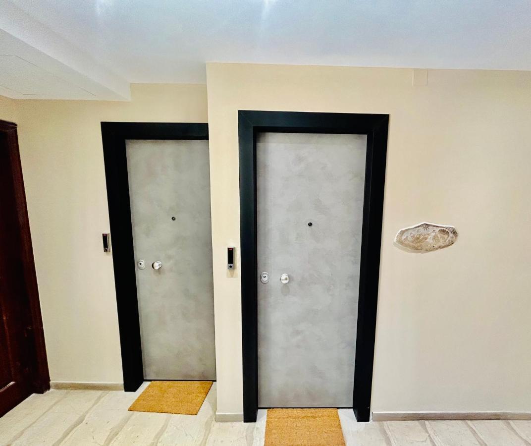 Port Twins Suites No1 Pireus Zewnętrze zdjęcie