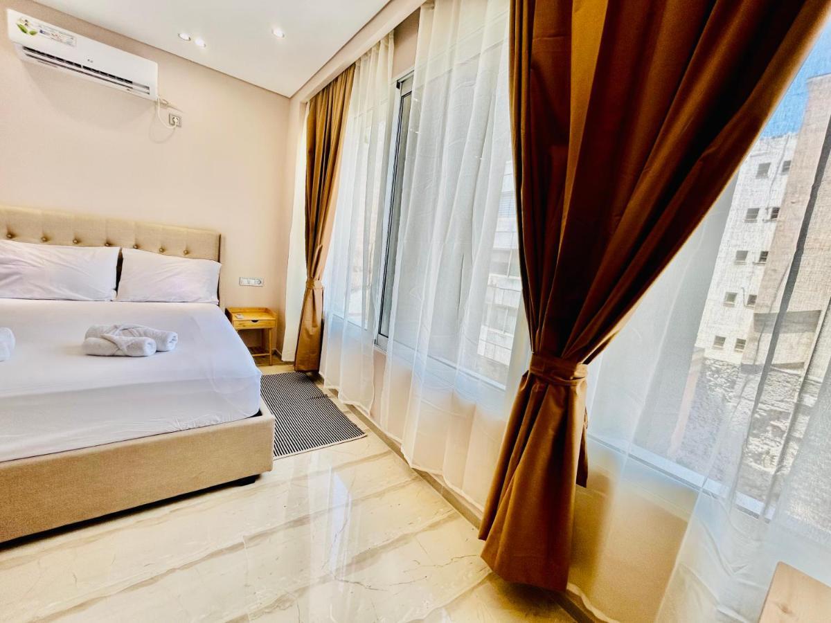 Port Twins Suites No1 Pireus Zewnętrze zdjęcie