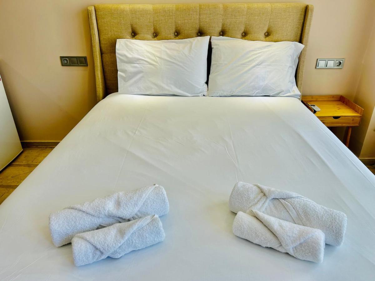 Port Twins Suites No1 Pireus Zewnętrze zdjęcie