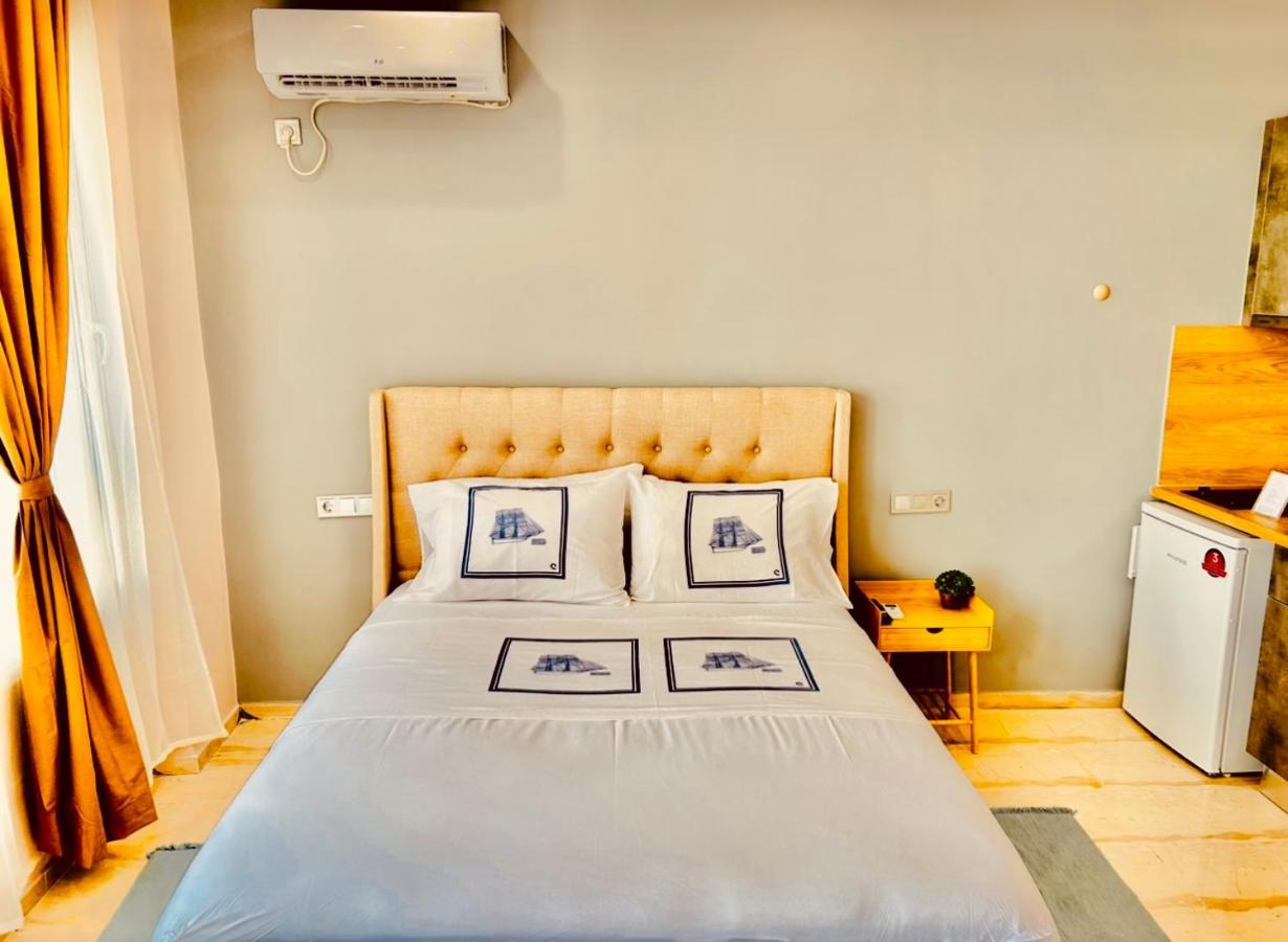 Port Twins Suites No1 Pireus Zewnętrze zdjęcie